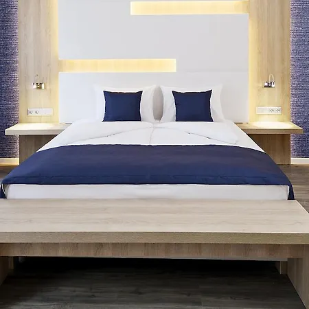 Hotel Kvihotel - The Smart 4*