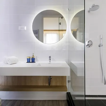 Hotel Kvihotel - The Smart 4*