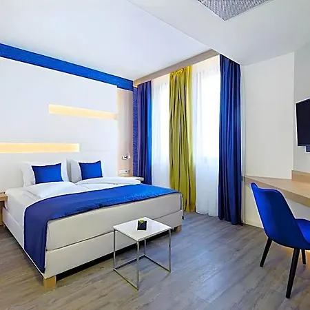 Kvi - The Smart 4*
